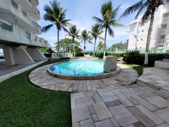 Imagem APARTAMENTO TOTALMENTE REFORMADO A 50 METROS DO MAR, 2 DORMITORIOS, 1 VAGA, TOMBO.