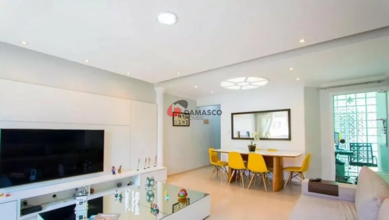 Imagem Sobrado à venda 3 Quartos, 1 Suite, 4 Vagas, 207M², Campestre, Santo André - SP