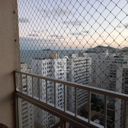 Imagem Apartamento à venda no Guarujá na Praia das Pitangueiras.