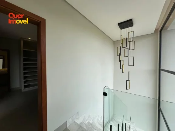 Imagem Imóvel de luxo em condomínio na Vila do Golf em Ribeirão Preto-SP! 4 quartos, 4 suítes, 4 vagas de garagem e 261m². Aproveite! Quer Imóvel Negócios Imobiliários.