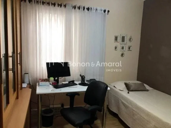 Imagem Casa à venda no Parque Alto Taquaral em Campinas SP.

São duas casas independentes, sendo uma tér...