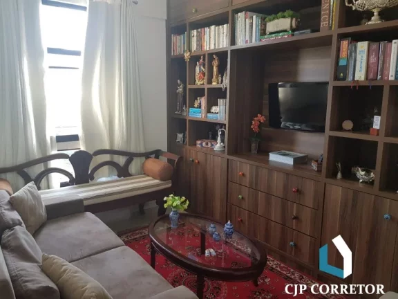 Imagem Apartamento de três quartos com suíte e dependência para vender