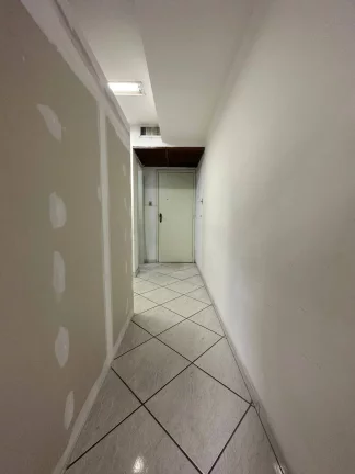 Imagem Sala comercial 35m² à venda no coração da Taquara - RJ