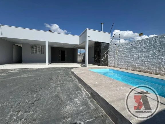 Imagem Casa nova com piscina no Grenville
