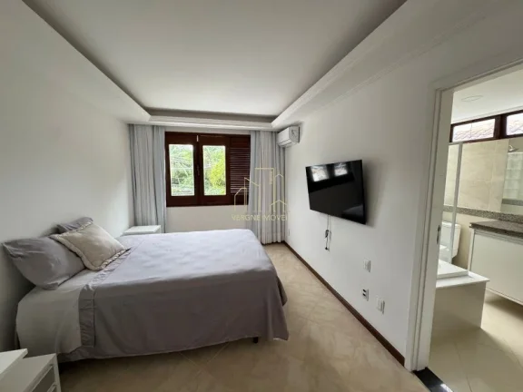Imagem Casa à Venda no Itaigara | 4 Suítes | Piscina Privativa | Área Gourmet | 310m² Construídos