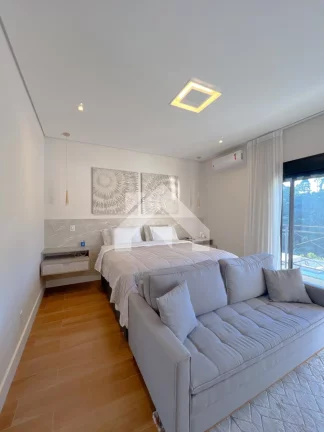 Imagem Casa de Condomínio em Tamboré - Santana de Parnaíba, SP
