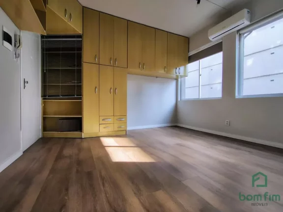 - kitnet / conjugados para venda, Centro Histórico, Porto Alegre - KI2610