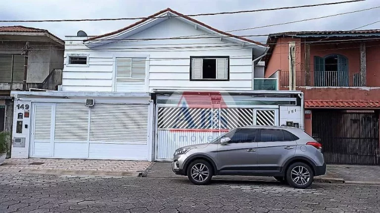 Imagem Lindo Sobrado Geminado com 3 dormitórios à venda, 204 m² por R$ 800.000 - Vila Ponte Nova - Cubatão/SP