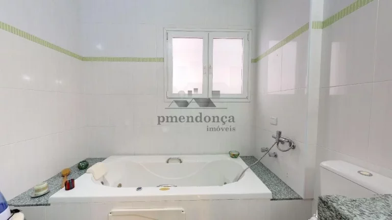 Imagem Apartamento em Higienópolis com 4 quartos (2 suites), e 1 vaga, 285m²
