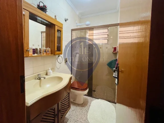 Imagem Imperdível Casa à Venda em São Paulo-SP, Jabaquara: 4 Quartos, 2 Suítes, 2 Salas e 3 Vagas de Garagem!