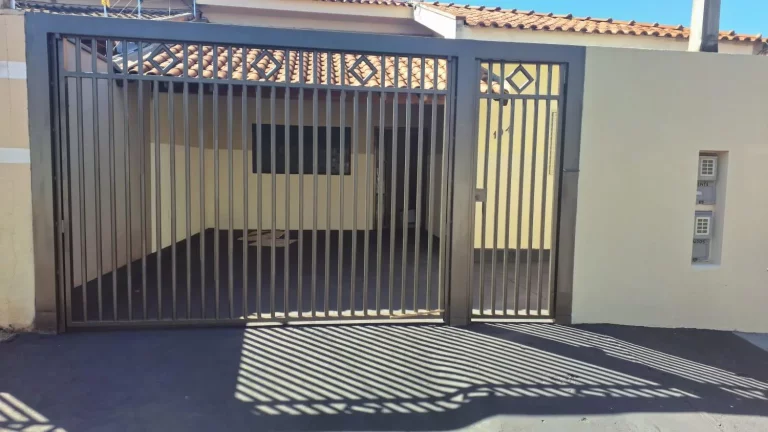 Imagem CASA COM EDÍCULA A VENDA NO JARDIM NUNES
