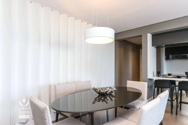 Imagem Apartamento com mega sacada com churrasqueira, lavabo, 3 quartos sendo 1 suíte, 2 vagas de garagem à venda por R$ 1.427.489,80 - Cabral - Curitiba/PR