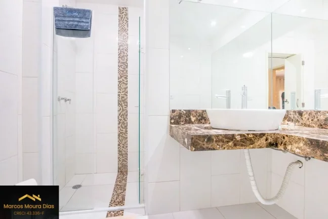 Imagem Apartamento Reformado na Av. Angelica, 144m², 3 dorms (1 suíte), lavabo, 1 Vaga. Edifício com Lazer
