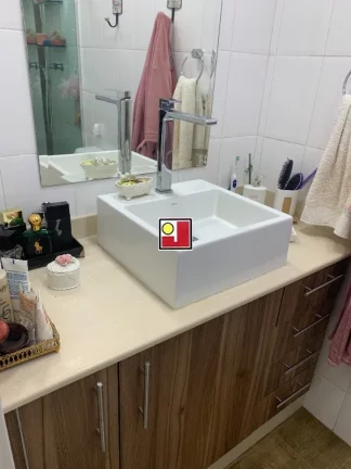 Imagem Vendo 3Q(1S), super decorado, lindíssimo, alto, nascente, vista panorâmica, clean, porcelanato, 2vg, ônibus, clube, tênis, ginásio, squash, skate,