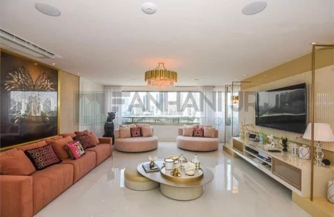 Imagem Oportunidade Única: Apartamento de Luxo à Venda em São Paulo - Cidade Jardim, 3 Quartos, 3 Suítes, 3 Salas, 4 Banheiros, 4 Vagas, 252m².
