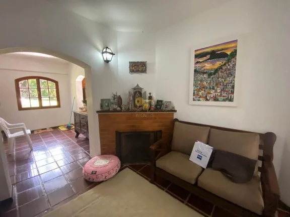 Imagem Casa para Venda em Teresópolis / RJ no bairro Golfe