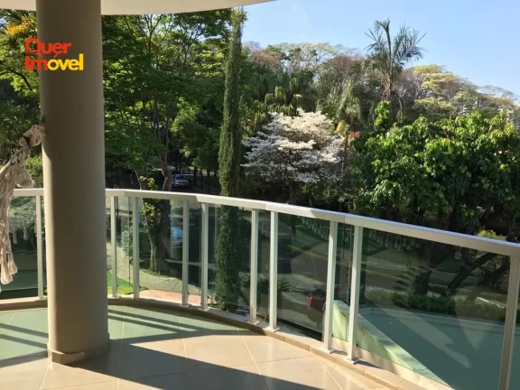 Espaçosa casa em condomínio na Ribeirânia, Ribeirão Preto-SP: 5 quartos, 3 suítes, 2 salas, 6 banheiros, 6 vagas de garagem, 500m².