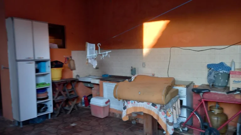Imagem Casa para Venda em Itanhaém, Balneário Gaivota, 3 dormitórios, 1 suíte, 2 banheiros, 4 vagas