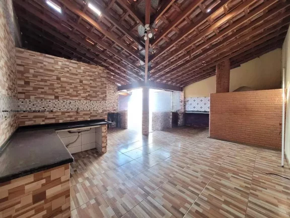 Imagem Casa para Locação em Limeira, Jardim Residencial José Cortez, 2 dormitórios, 3 banheiros, 4 vagas