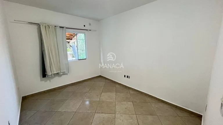 Imagem Casa com 3 Quartos (1 Suíte) – Espaçosa e Aconchegante
