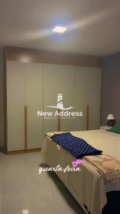 Imagem Casa duplex à venda em Interlagos, a apenas 100 metros da praia, com 3 quartos, suíte com varanda e excelente potencial para moradia ou investimento.