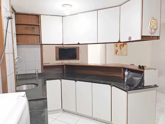 Imagem Apartamento de 2 dormitórios sendo 1 suíte e 1 vaga de garagem no Centro de Balneário Camboriú