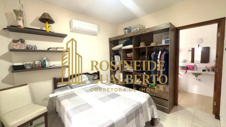 Imagem CASA ASSOBRADADA À VENDA 3 SUÍTES 50 METROS ATÉ A PRAIA DAS PALMEIRAS