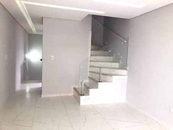 Imagem Casa com 2 dormitórios à venda, 84 m² por R$ 395.000 - Maracanã - Praia Grande/SP