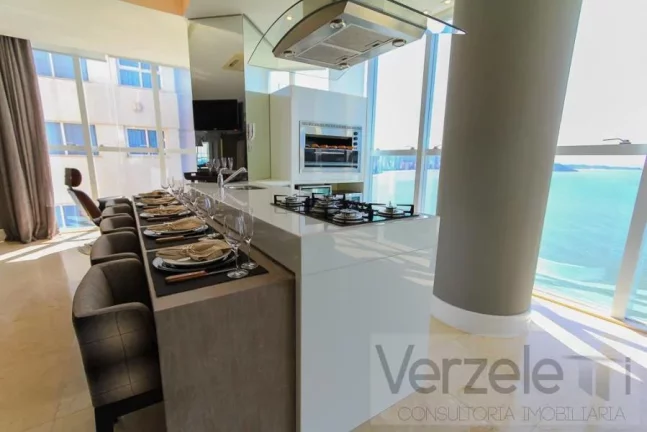 Imagem Frente ao Mar para Venda em Balneário Camboriú / SC no bairro Centro