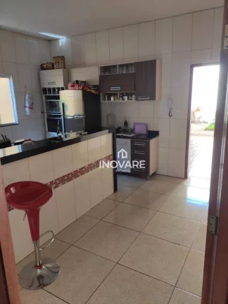 Imagem Casa com 3 dormitórios à venda, 173 m² por R$ 380.000,00 - Residencial Madri - Araporã/MG