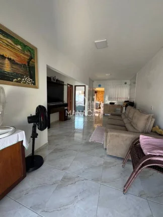 Imagem Casa 2 quartos sendo 1 Suíte e Sala bem Ampla