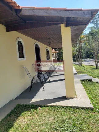 Imagem Casa térrea em Fazenda da Ilha com 4 dormitórios e 3 suítes por R$800k para venda e R$3.5k para locação - 340m² de área útil
