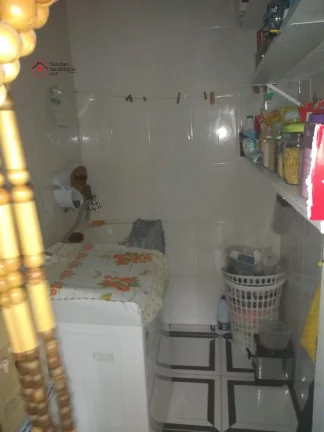 Imagem SOBRADO 108m Construída 208m Terreno 02 imóveis na mesma escritura Casa 01 01 Varanda 02 Dormt sendo 01 suíte 01 Salas de TV Estar Jantar 01 Cozi