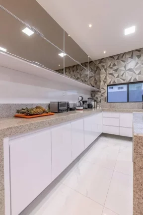 Imagem Casa de Luxo no Condomínio Costa Marina - Confira os Detalhes!