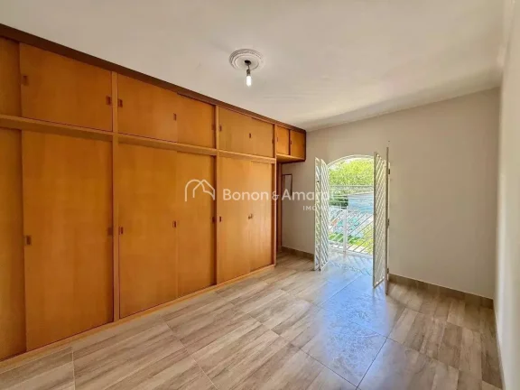 Imagem Casa disponível para locação no Jardim Santa Genebra II, com 180 m² em Campinas.
Imóvel de fren...
