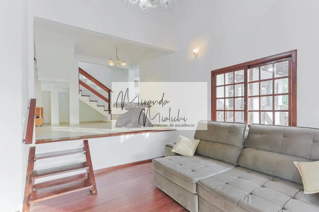Imagem Casa com 4 quartos, sendo 2 suítes à venda no Córrego Grande