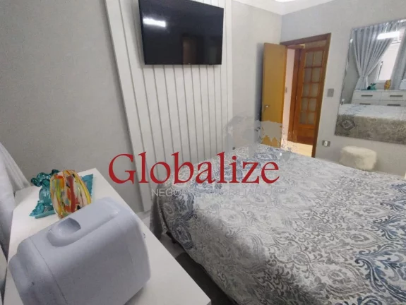 Imagem Casa térrea nova à venda no coração do Gonzaga, próximo da praia por R$.1.350.000,00.