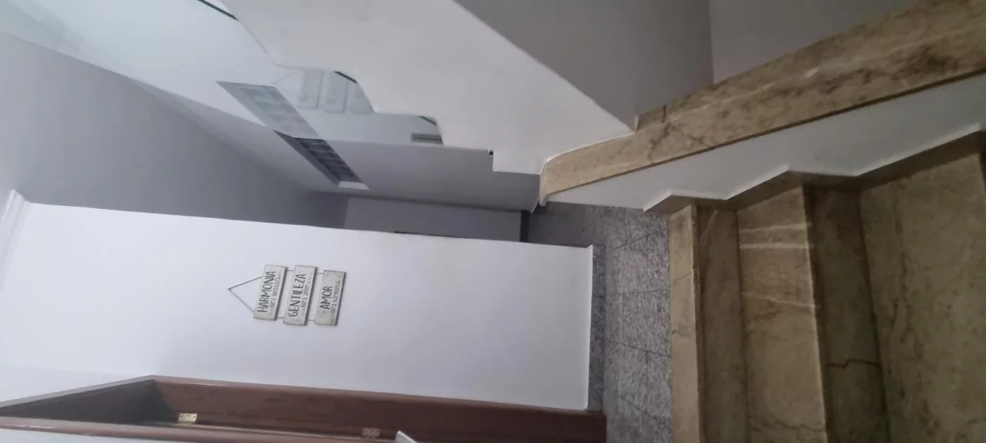 Imagem Casa para Venda em Rio de Janeiro, RAMOS, 4 dormitórios, 1 suíte, 3 banheiros, 1 vaga