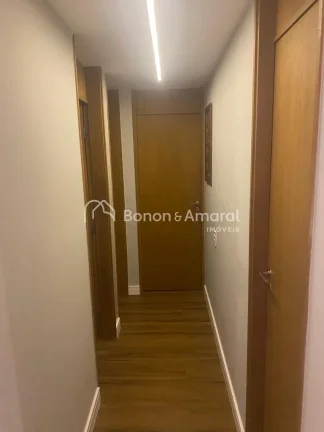 Imagem Apartamento com 3 quartos reformado e mobiliado em andar alto no condomínio Villaggio di Roma na Ch...