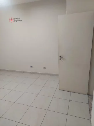 Imagem CASA ASSOBRADADA COMERCIAL OU RESIDENCIAL PARA ALUGAR A 400 METROS DO METRÔ VILA PRUDENTE, COM EDÍCULA. 4 DORMITÓRIOS E 4 VAGAS DE GARAGEM.