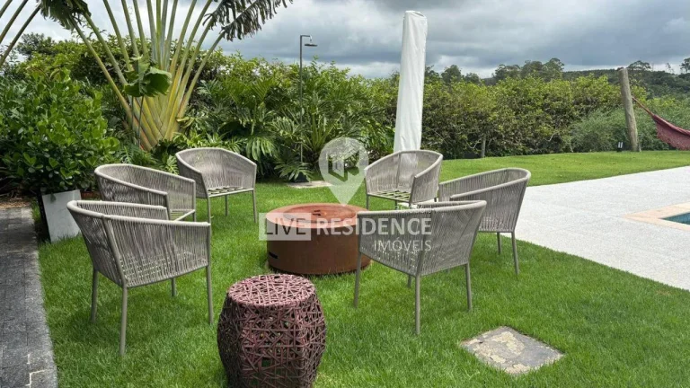 Imagem Casa de Alto Padrão no Residencial 7 Lagos - Estilo Inglês, Sofisticada!