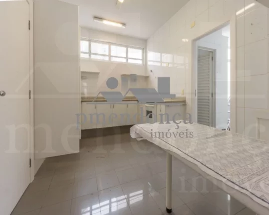 Imagem Apartamento à venda em Higienópolis com 3 quartos e 1 vaga, 170m².