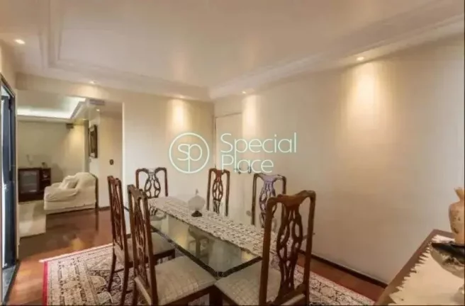 Imagem Oportunidade para reforma com excelente planta em Moema Índios. Apartamento com planta ampla, 3 dor...