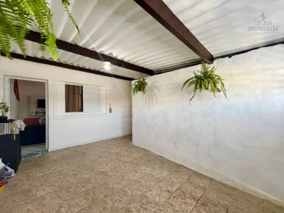Imagem Casa 2 dormitórios com loja comercial no bairro Boqueirão