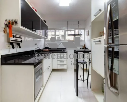 Imagem Apartamento totalmente reformado, living para 2 ambientes, terraço,3 dormitórios sendo 1 suíte, r...