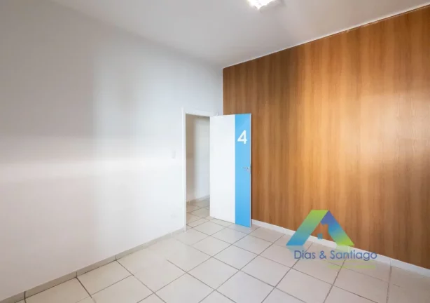 Imagem Ponto Comercial para locação ao lado do Metrô Praça da Árvore em Vila da Saúde, São Paulo/SP!