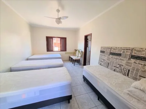 Imagem Casa térrea de alto padrão à venda em Peruíbe, com edícula sendo 2 suítes