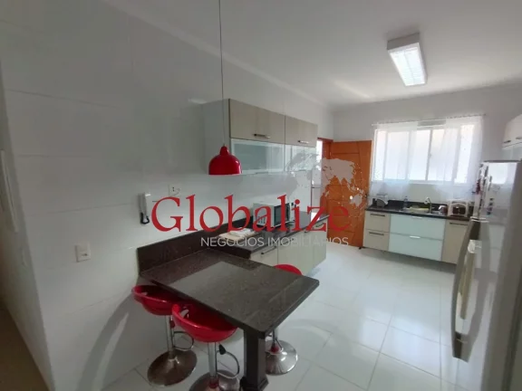 Imagem Casa sobreposta alta com 3 dormitórios, 2 vagas de garagem na Vila belmiro em Santos por R$ 910.000,00