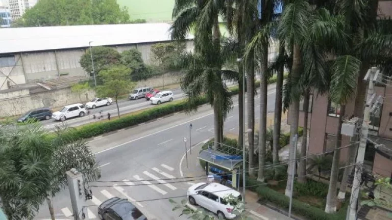 Imagem Conjunto Comercial na 9 de Julho