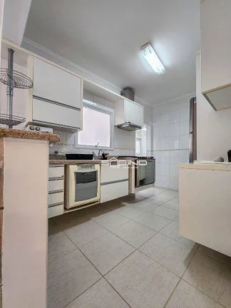 Imagem Apartamento Pé na Areia para locação anual, com 4 Dormitórios 162 m² em Riviera de São Lourenço - Bertioga S/P Litoral Norte. Localizado no módulo 8.